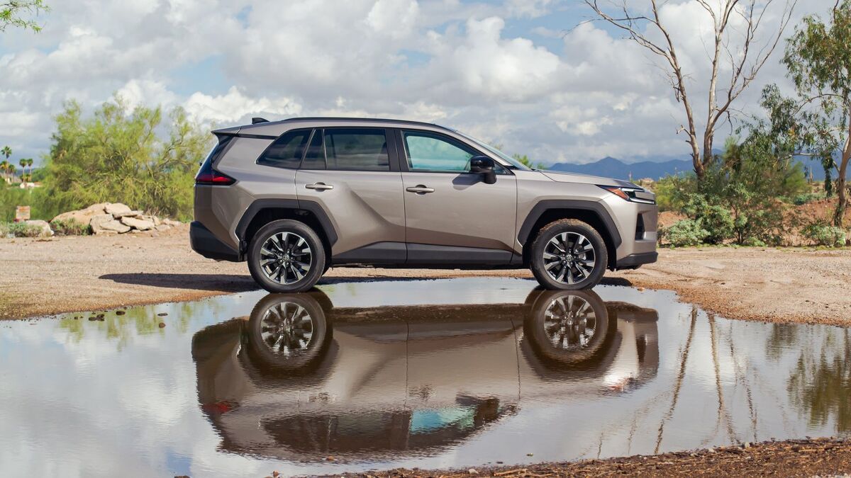 2026 vs 2025 Toyota RAV4: 3 Improvements and 2 Misses