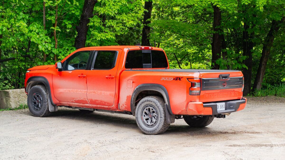 Toyota Tacoma Trailhunter vs Nissan Frontier Pro-4X Comparison